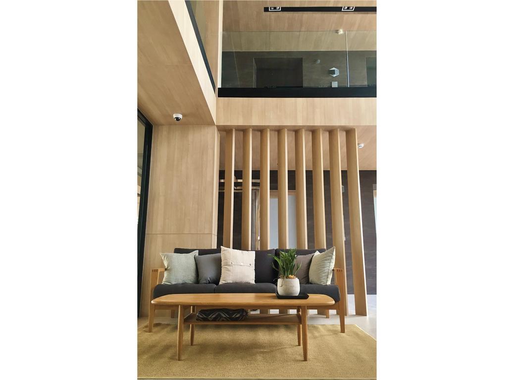 Madera Sriracha 4*